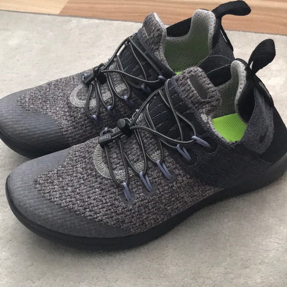 Nike Free Women Athletic Shoe 6 1/2 - Picture 1 of 5